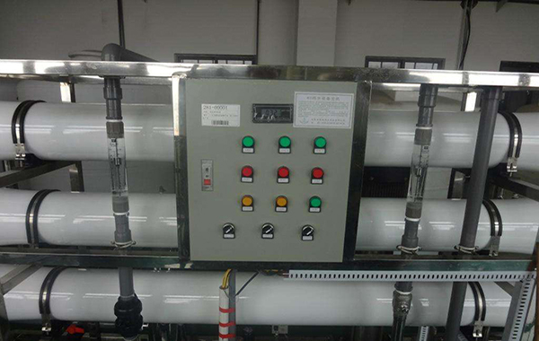 純化水設(shè)備夏季保養(yǎng)常識