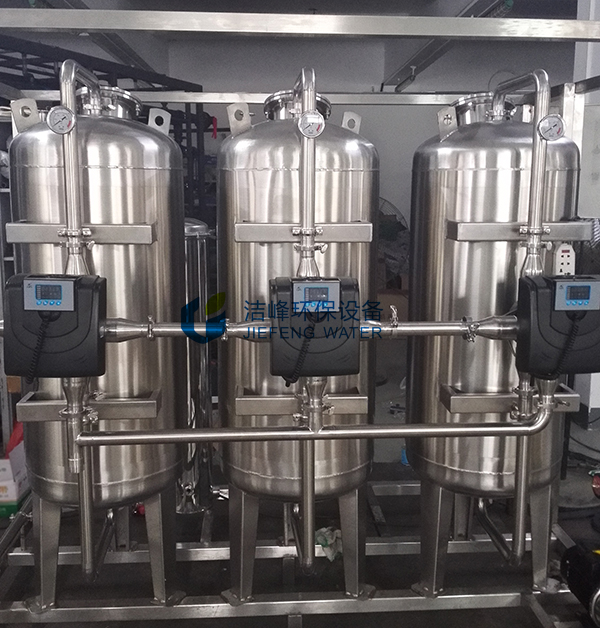 純水設(shè)備濾料儲(chǔ)罐