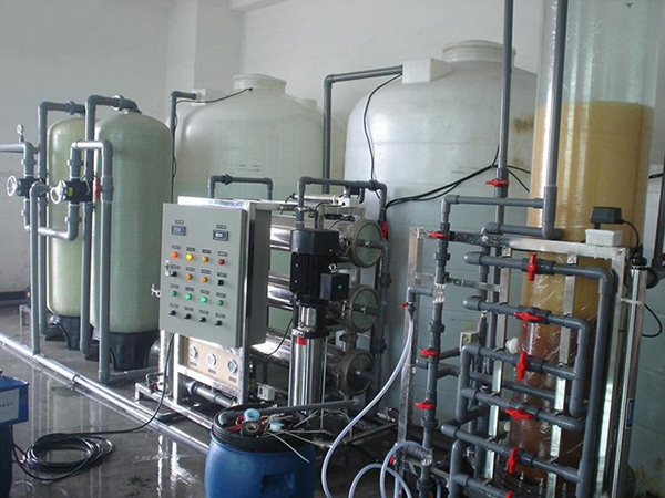 純化水設(shè)備有機玻璃柱